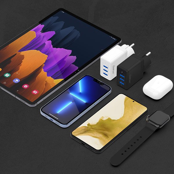 3포트 퀵차지3.0 GaN 접지 고속 멀티 충전기 54W GQ110 블랙 상세 이미지 2