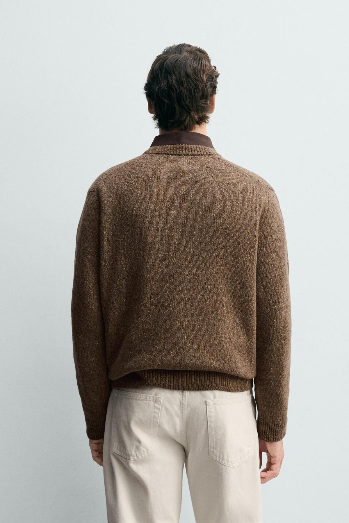 자라 라운드넥 버튼업 울 혼방 스웨터 3003/400/700 BROWN 상세 이미지 2